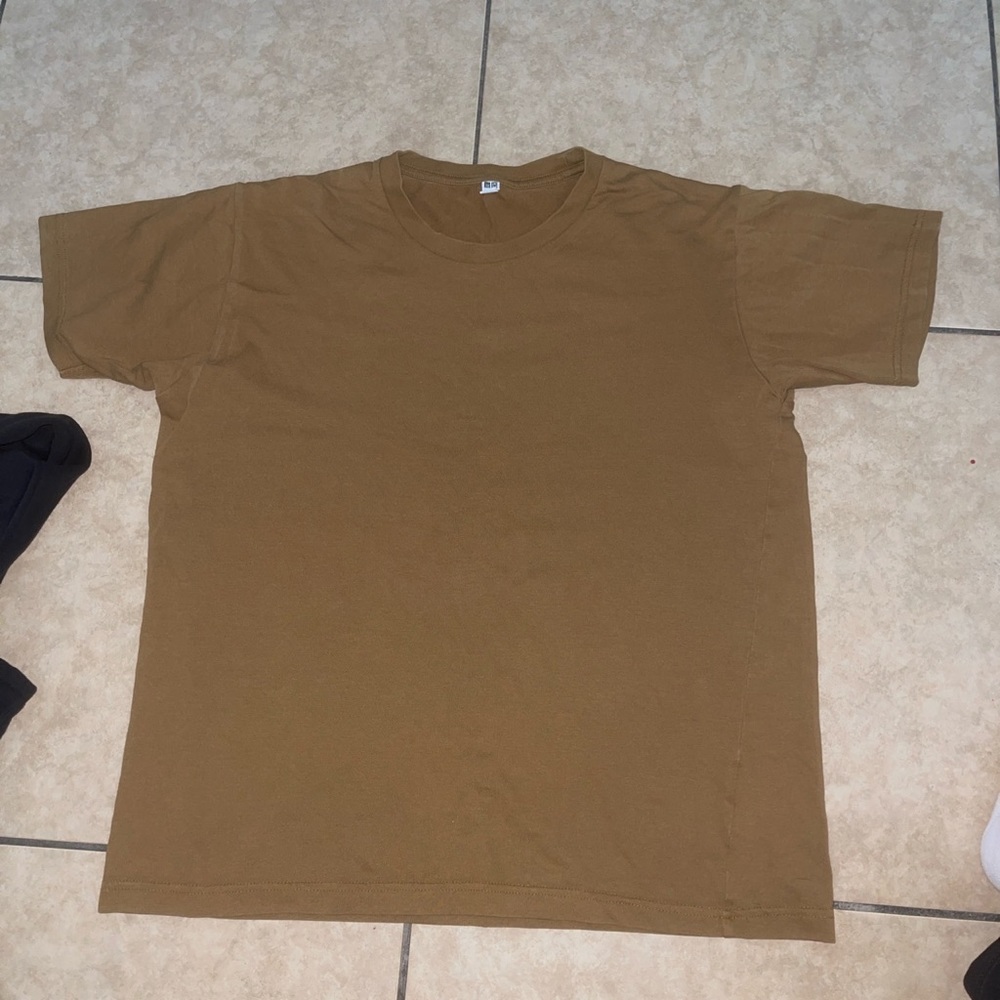 Mens uniqlo shirt